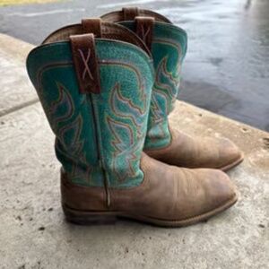 Women’s twisted x cowboy boots 9.5